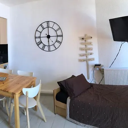 Beau Studio Tourmalet Pic Du Midi